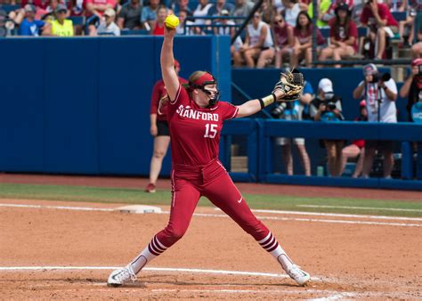 Alana Vawter, star Stanford softball pitcher, reportedly makes。